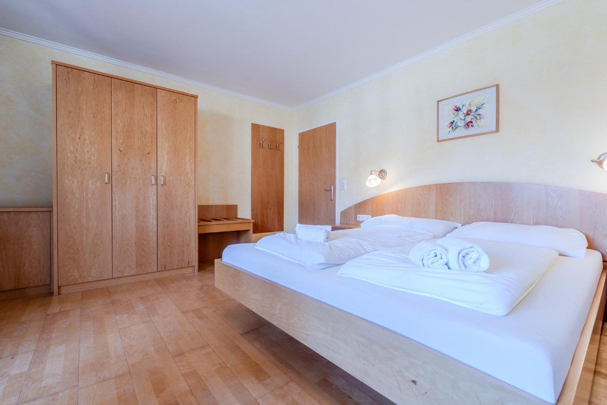 Whats-App Self-Check-In - Villa Maria Theresia Bad Goisern Room photo