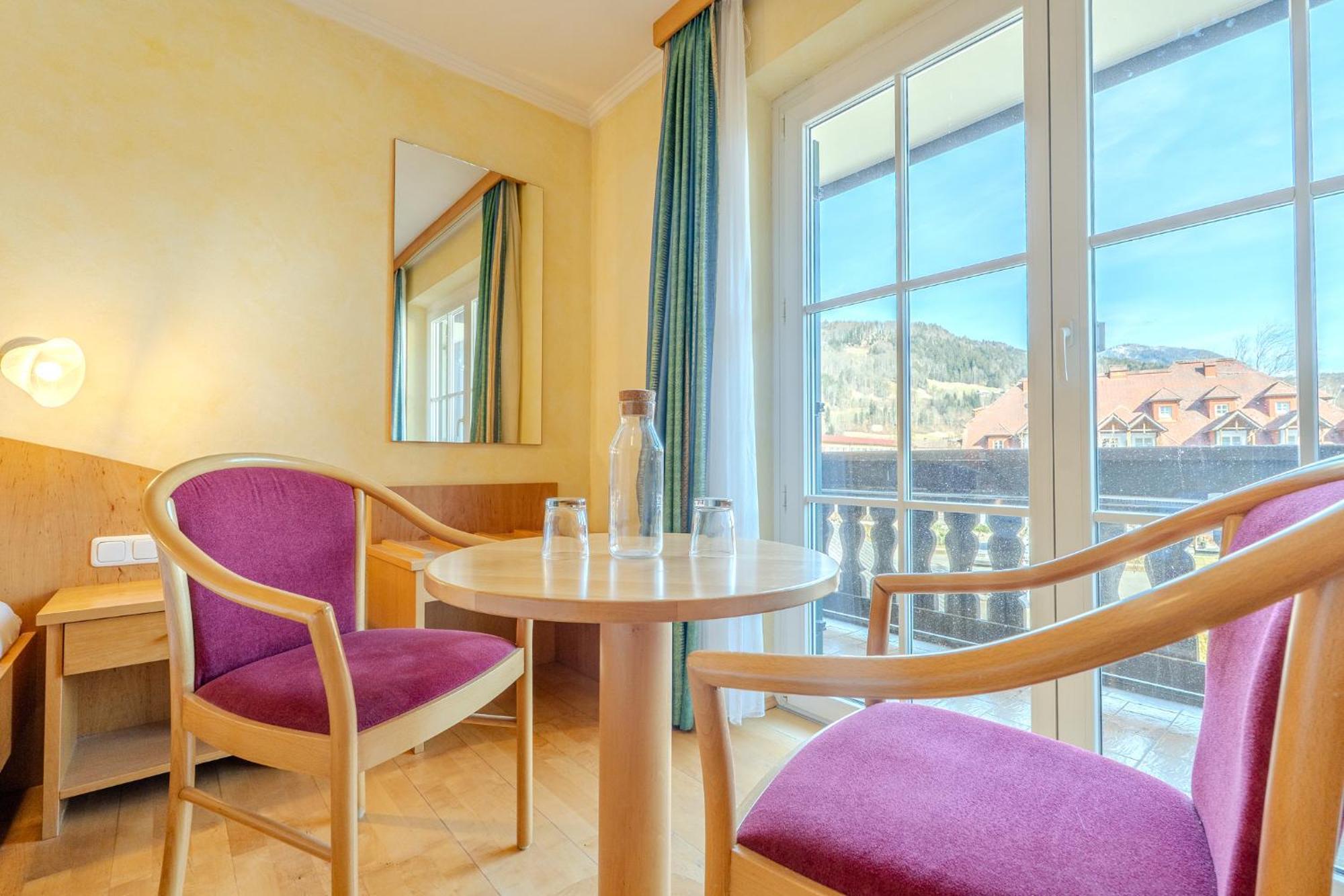 Whats-App Self-Check-In - Villa Maria Theresia Bad Goisern Room photo