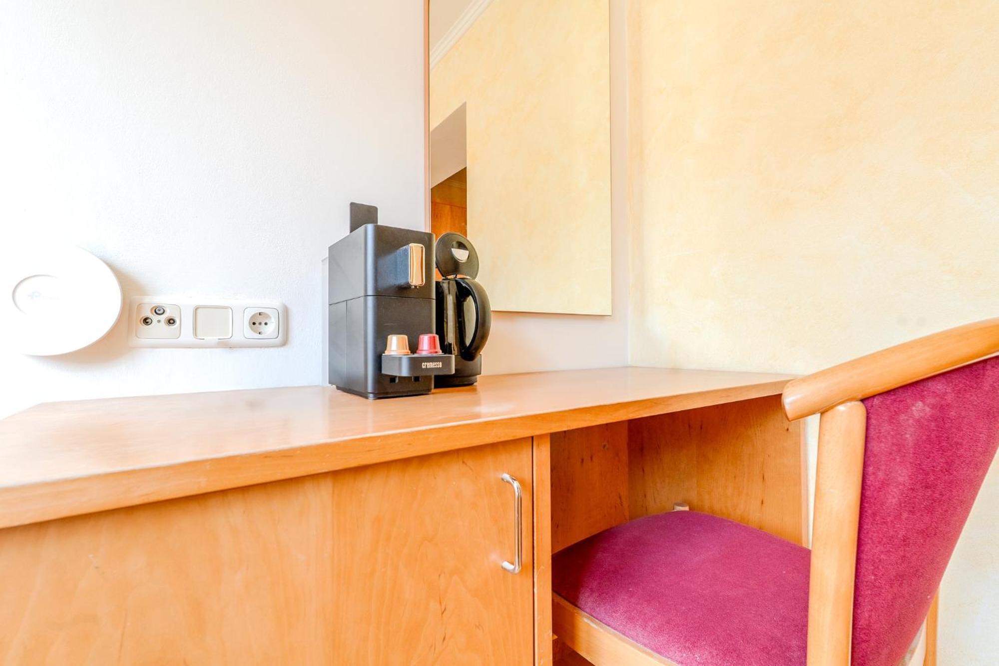 Whats-App Self-Check-In - Villa Maria Theresia Bad Goisern Room photo