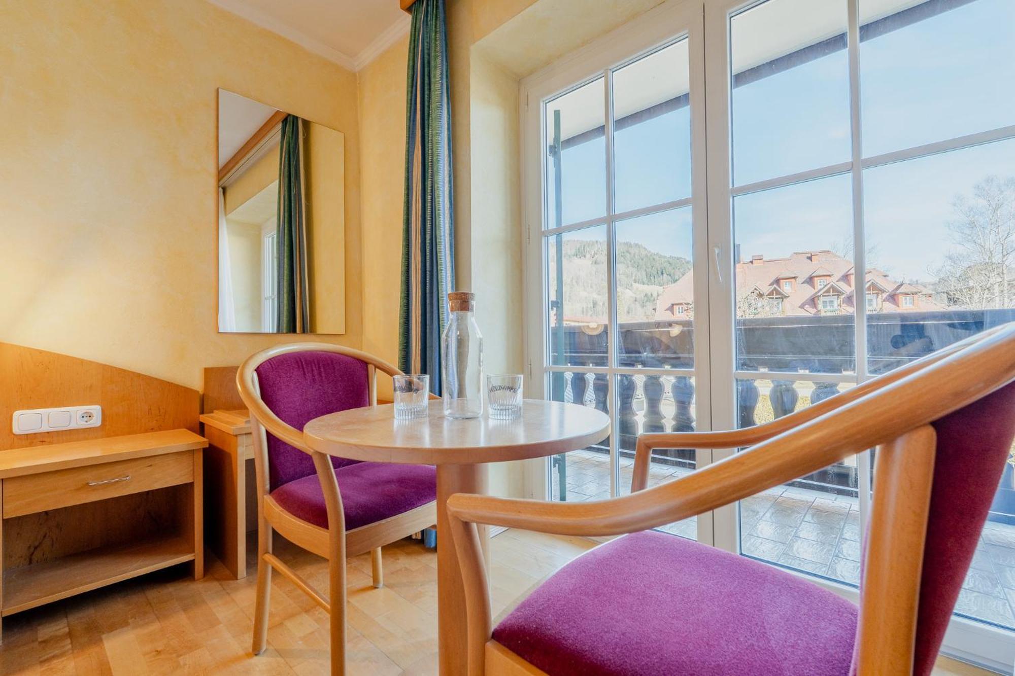 Whats-App Self-Check-In - Villa Maria Theresia Bad Goisern Room photo